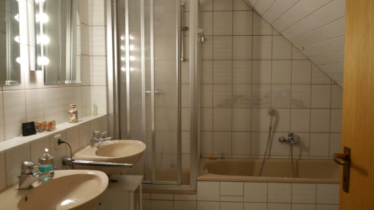 Ruhiges Zimmer Naehe Nuernberg Messe Mit Wallbox 외부 사진